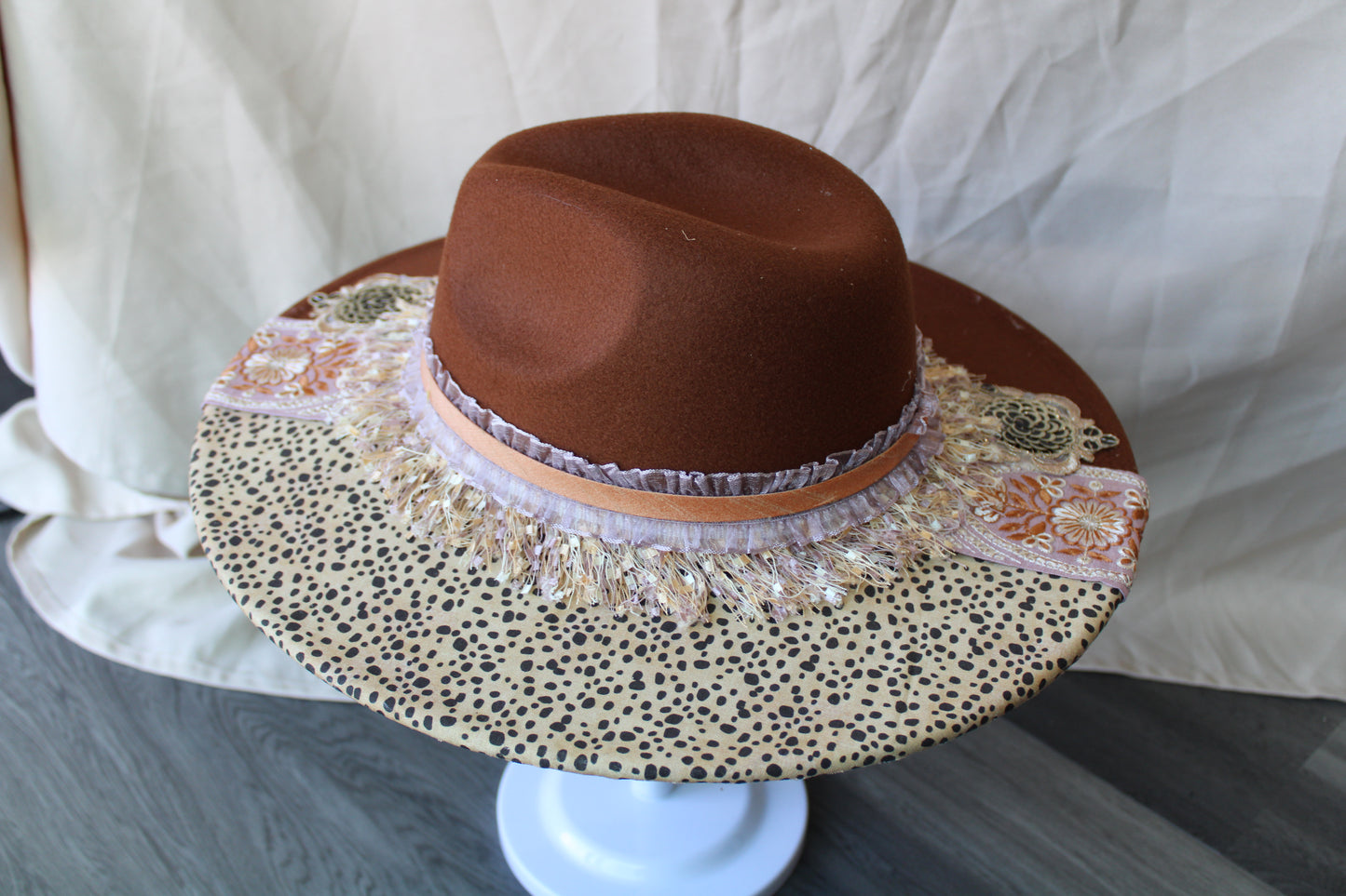 Nuetral Dalmation Fringe Coffee Felt Fedora